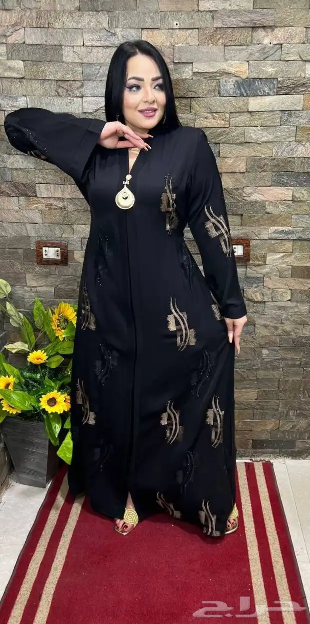 عبايات اسود وقمصان استقبال 2