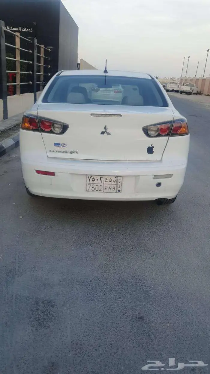 ميتسوبشي لانسر- 2011 3