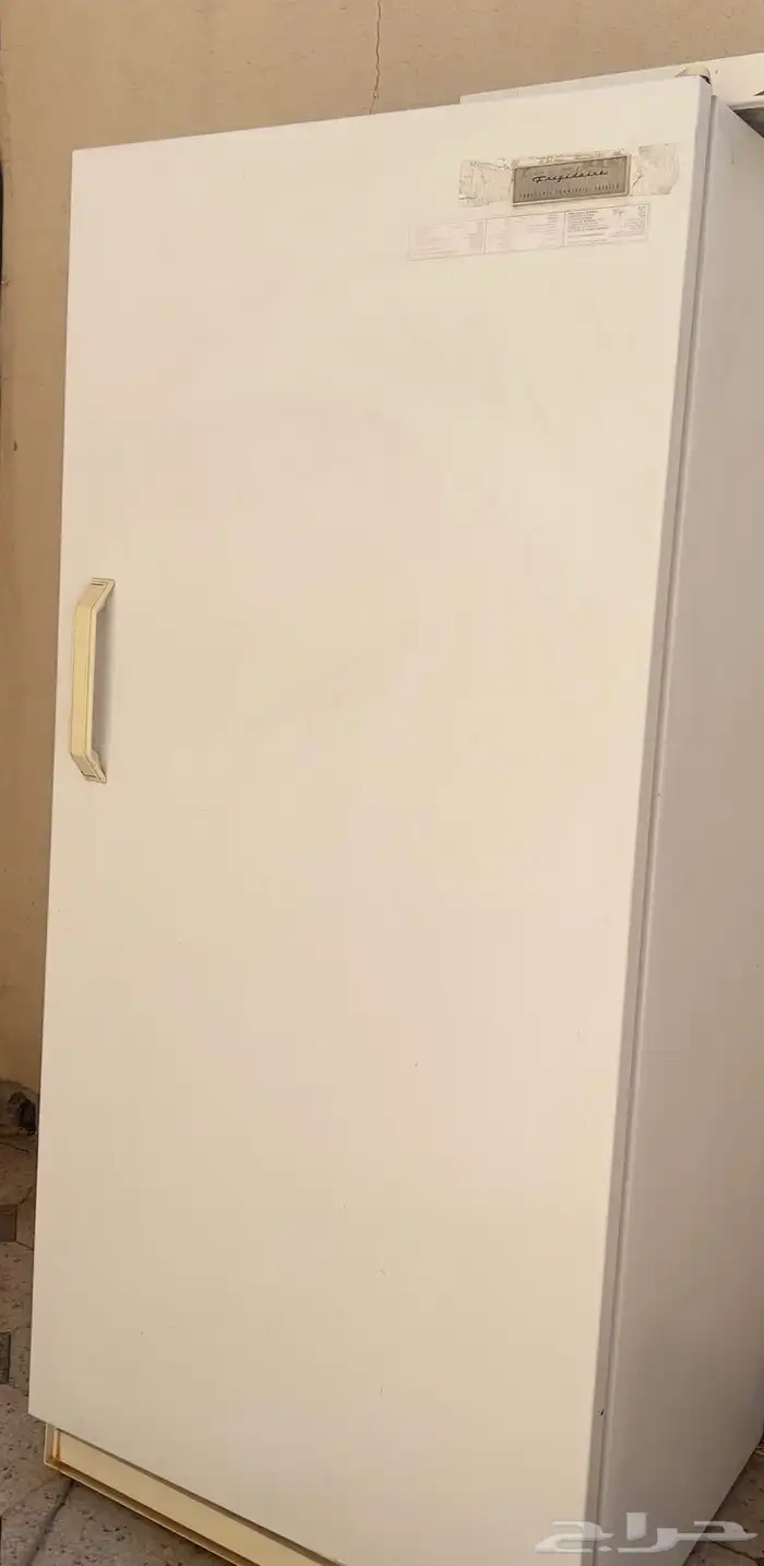 ثلاجة البيع 0