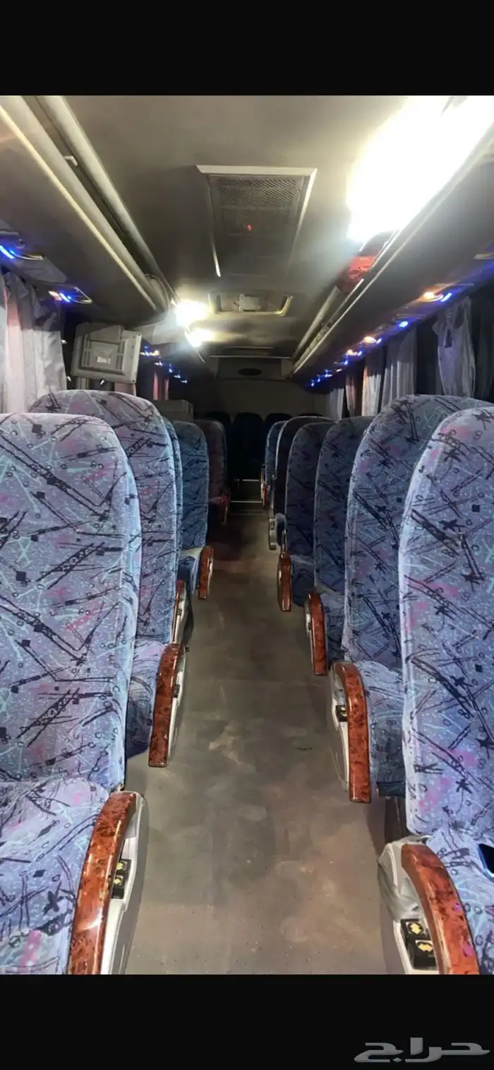 باص للإيجار داخل وخارج المدينة 1