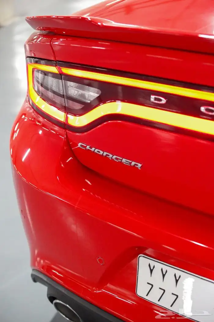 تشارجر 2022 RT احمر ناري بحالة ممتازه 15