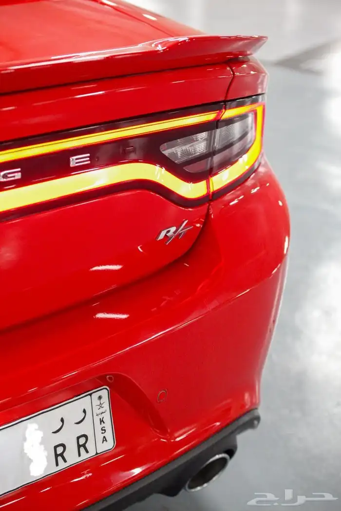 تشارجر 2022 RT احمر ناري بحالة ممتازه 14