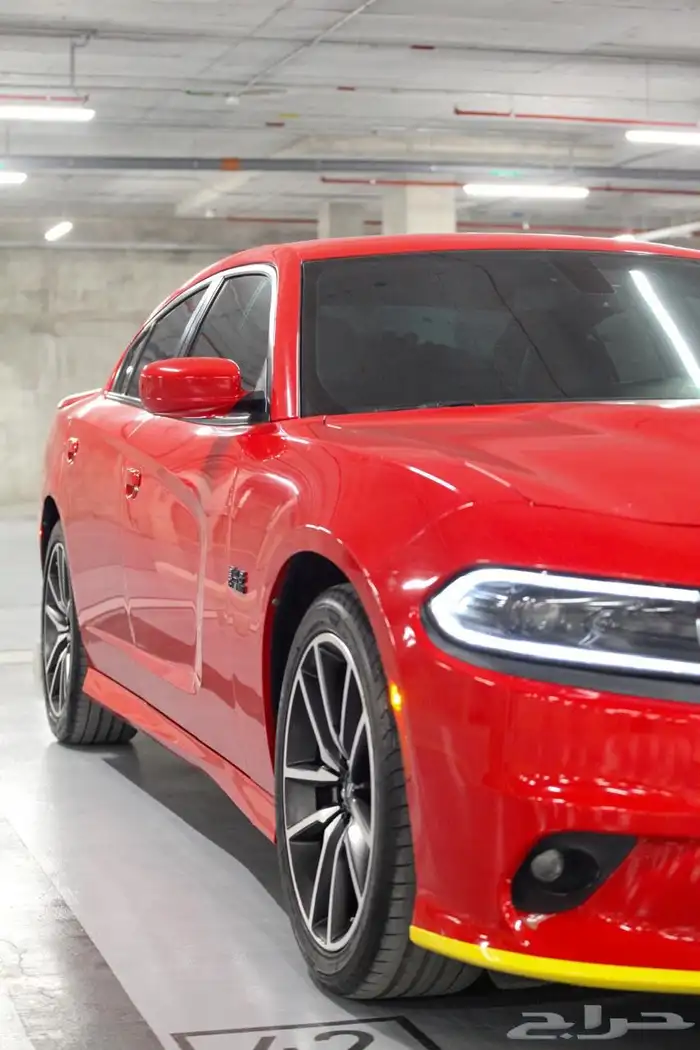 تشارجر 2022 RT احمر ناري بحالة ممتازه 17