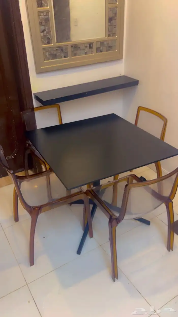 طاولة سفره 0