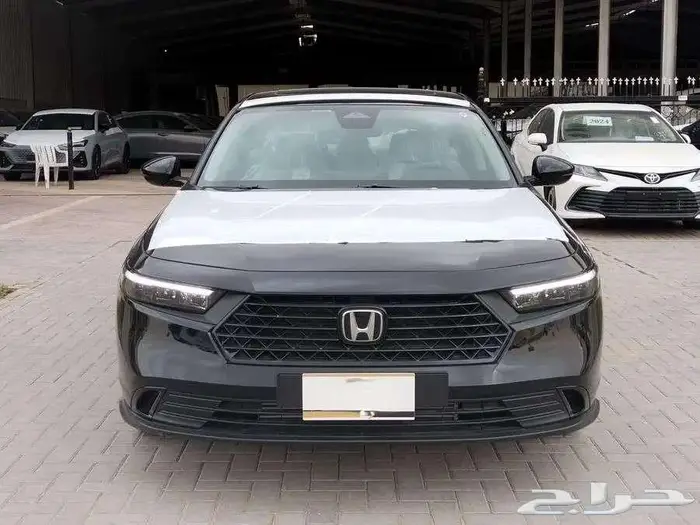 هوندا اكورد نصف فل موديل 2025 9