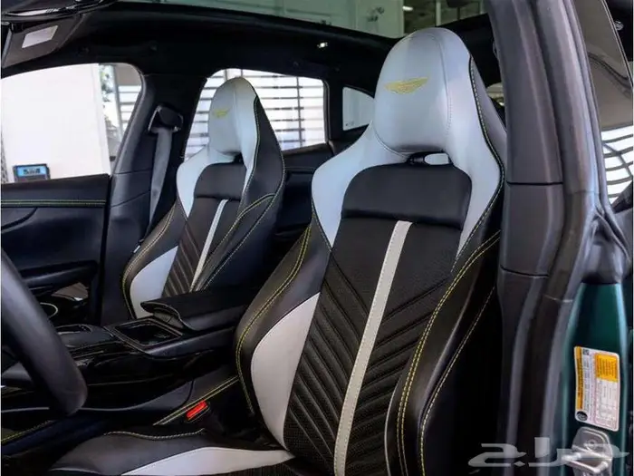 Aston Martin DBX707 - 2023 - 29.600KM 7