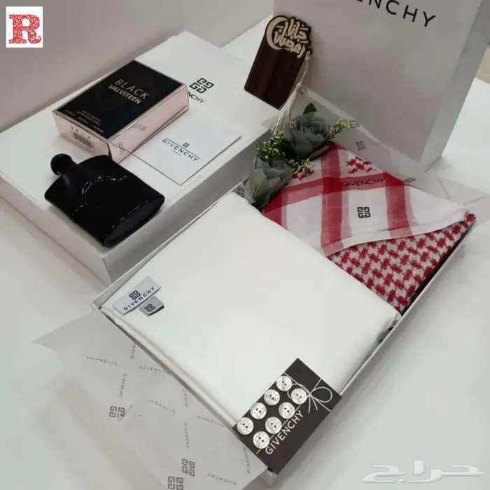 طقم رجالي ماركة جفنشي 1
