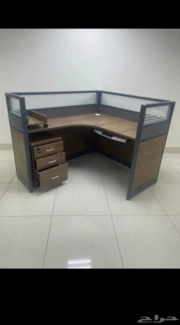 أثاث المكاتب متوفر 23
