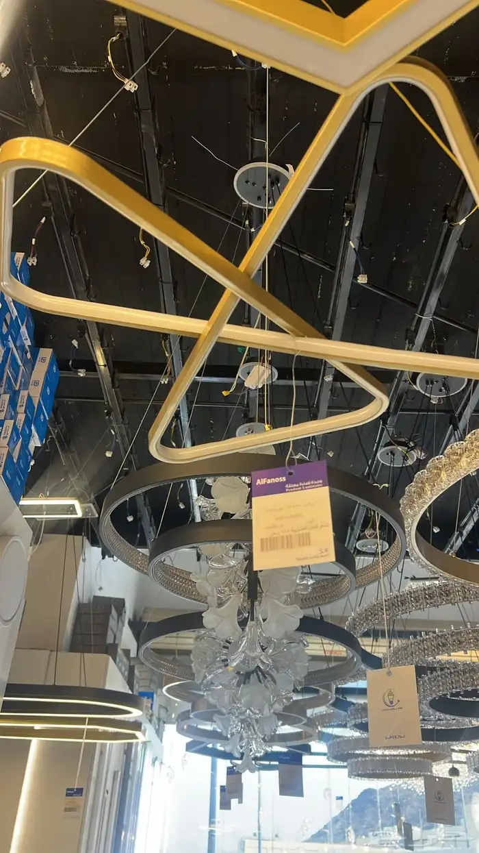 نجف ثريات 37