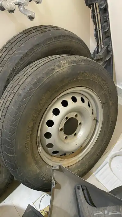 جنوط هايلوكس سلق 2023 مع كفرات 245 75 17 4