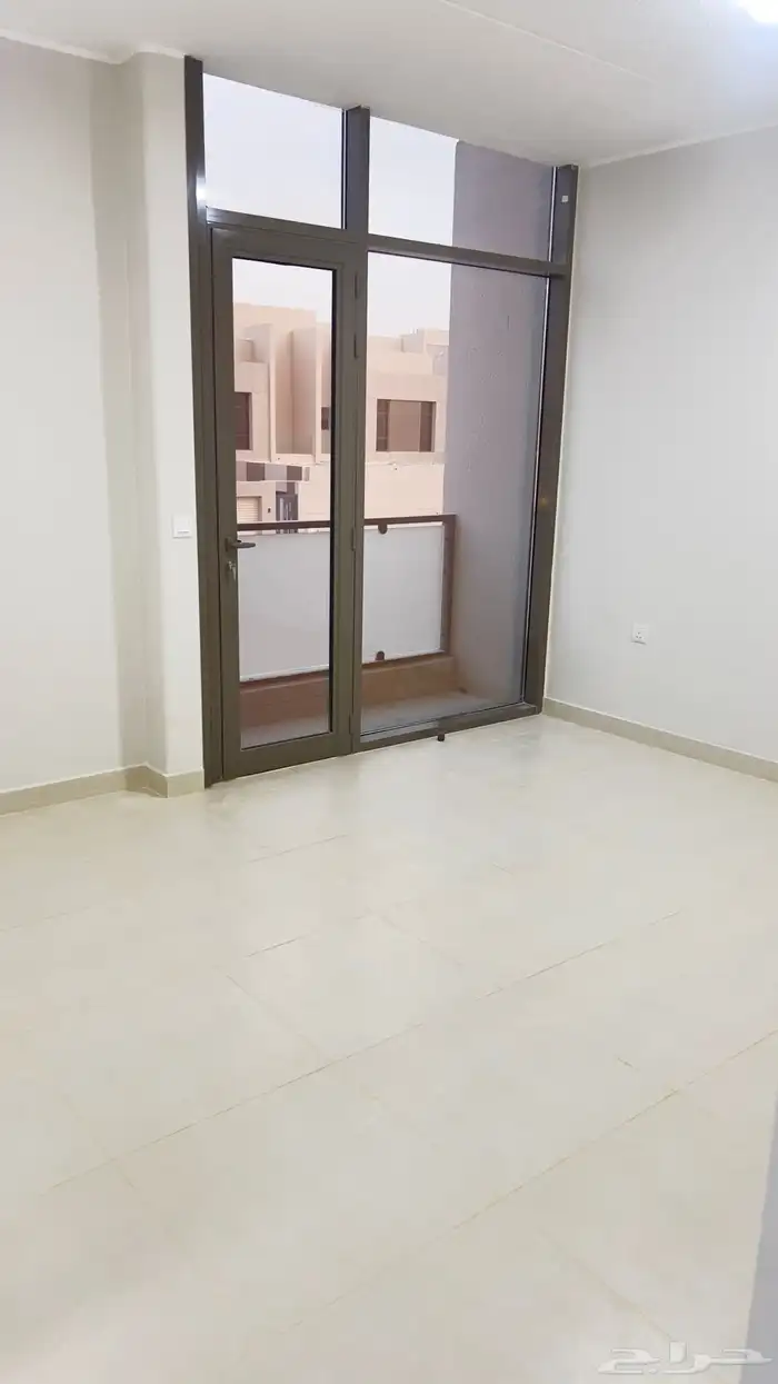 حي المطار فلل للايجار 0