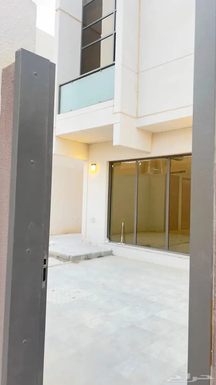حي المطار فلل للايجار 21