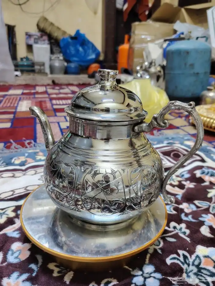 اللبيع إبريق نحاس عليه ختم الطمغه العثمانية 0