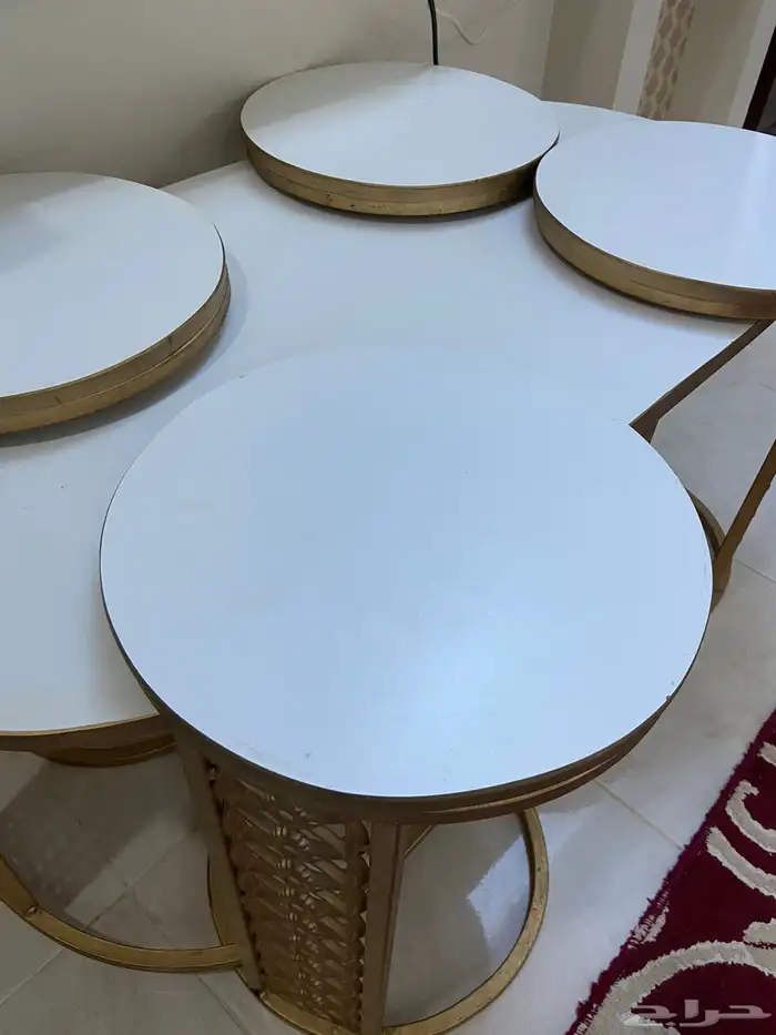 طاوله مستخدمه نظيفه للبيع 180 0