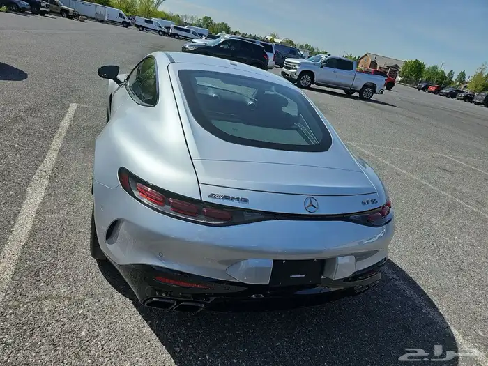 V8 2024 Mercedes-Benz AMG GT 55 Coupe شبه اصفار 2