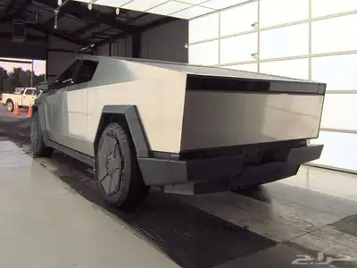 2024 Tesla Cybertruck سعر فوق الممتاز لعشاق التميز 5