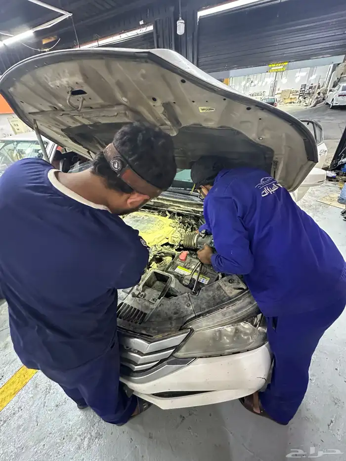 كهربائي وميكانيكي وبرمجة وفريون سيارات تحت اشراف فني سعودي 2