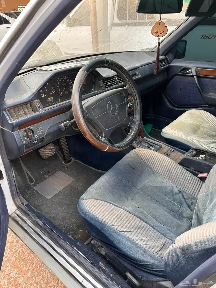 مرسيدس مديل 1990 E230 1