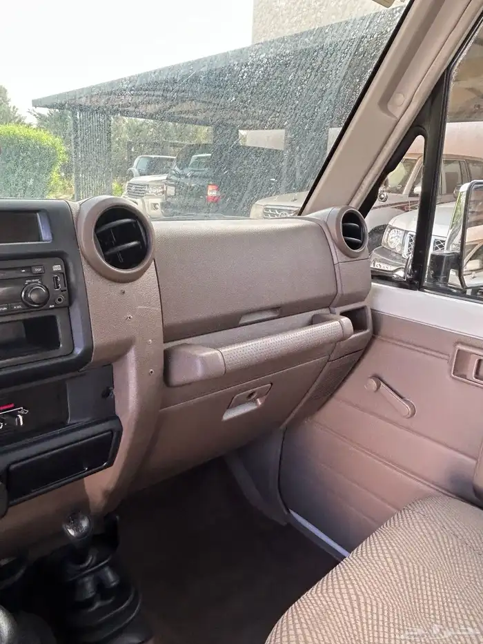 (تم البيع)ربع 2013 21