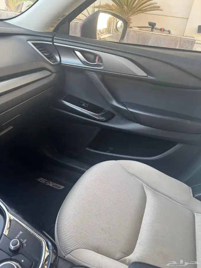 مازدا Cx9 نظيف 7