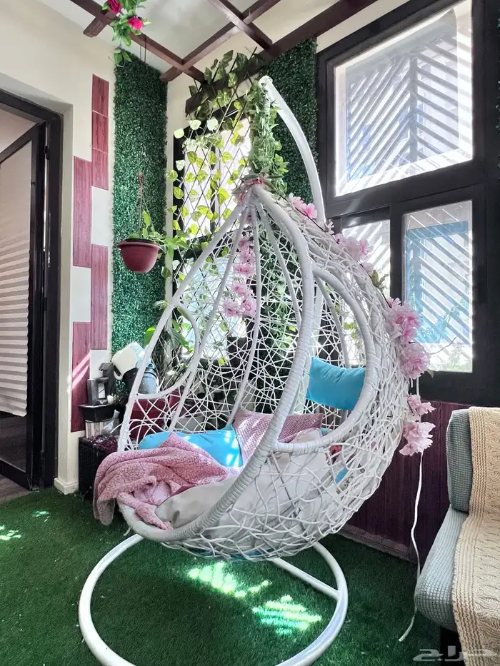 ارجوحة بيضاء كبيرة 1