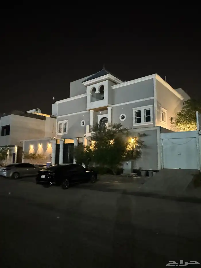 فيلا فاخرة للبيع بحي العارض   الرياض   مساحة 650م فرصة 4
