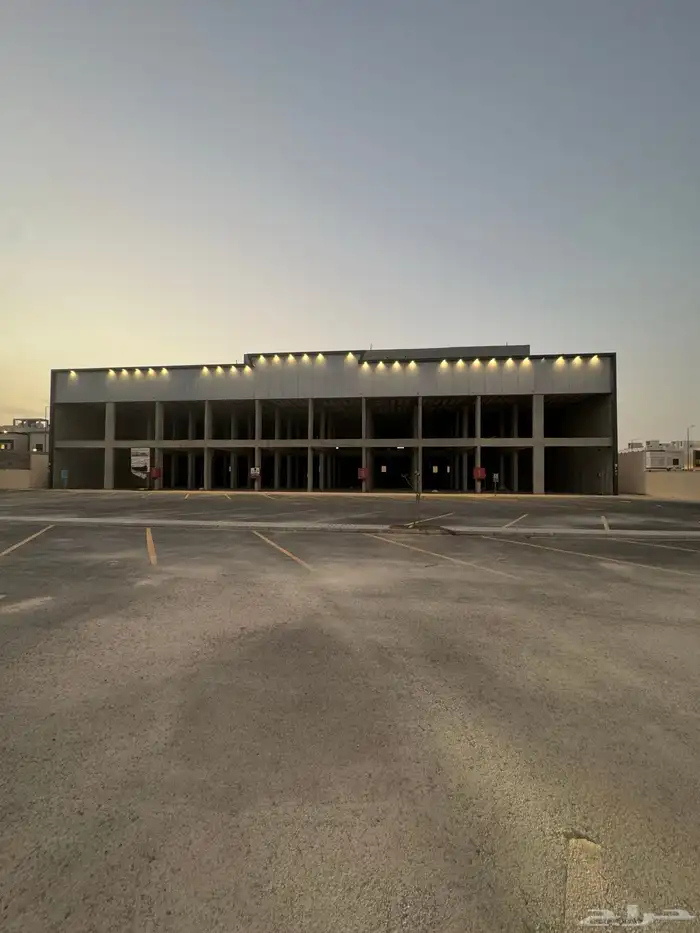 معارض ومكاتب للإيجار   حي تنال الرمال شرق المطار   Commerci 0