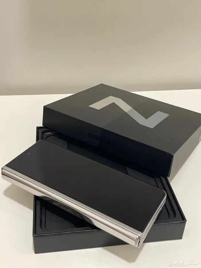 للبيع جلكسي فولد 3 5G  galaxy z fold 3 5G 25