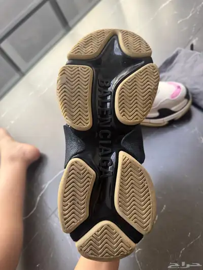 جزمه بلنسياقه نسائيه 5