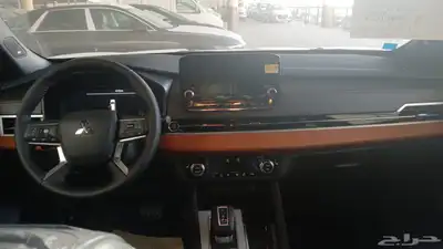 ميستوبيشي اوتلاندر 2025 فل 4