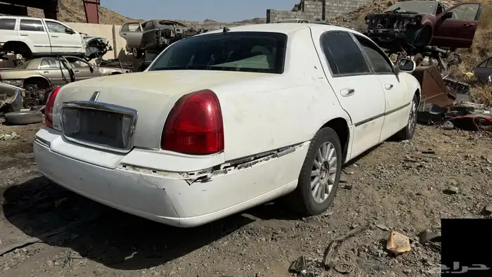 لينكون تاون كار 2005 تشليح قطع 3