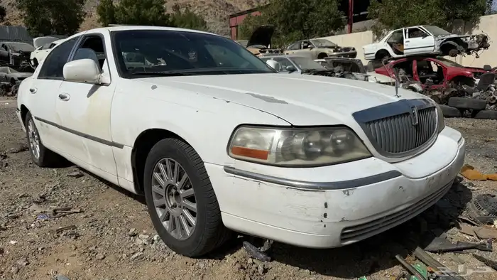لينكون تاون كار 2005 تشليح قطع 0