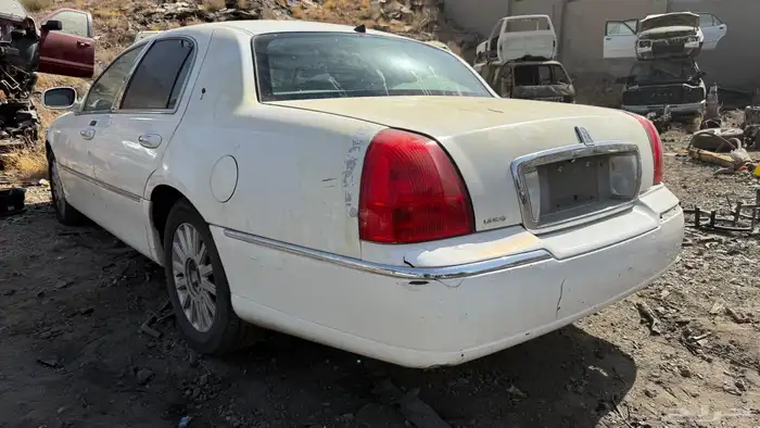 لينكون تاون كار 2005 تشليح قطع 2