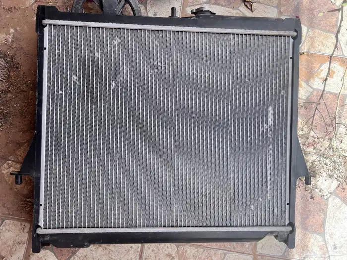 قطع غيار سوزو 2005 جديده 0