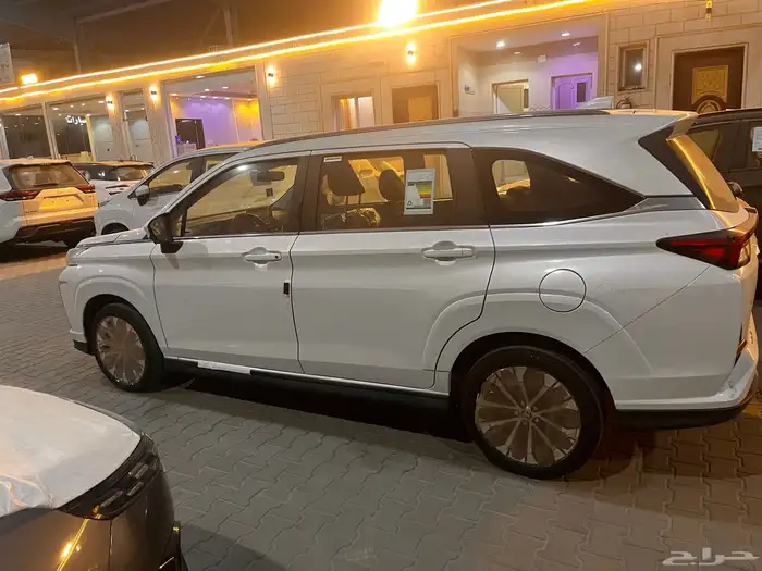 فيلوز تويوتا بالكاش والاقساط البنكيه 2