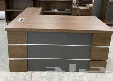 اثاث مكتبي مكاتب خشب فخم صغير وكبير - التوصيل والتركيب مجاني 7