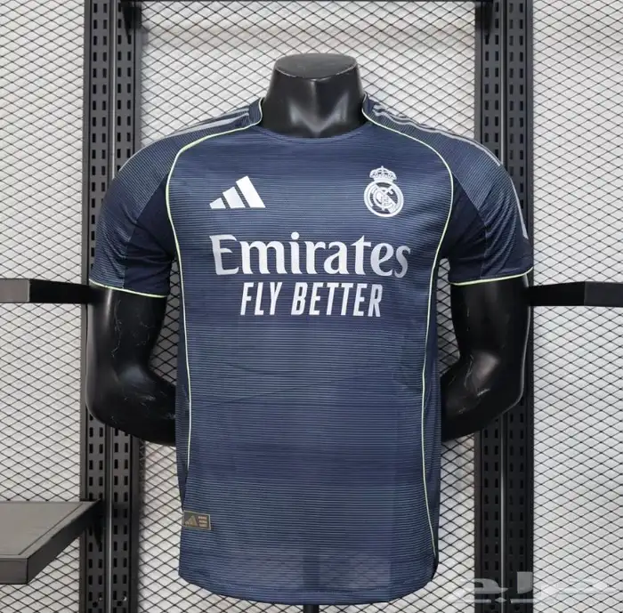 اطقم ريال مدريد الكلاسيك والجديد 6