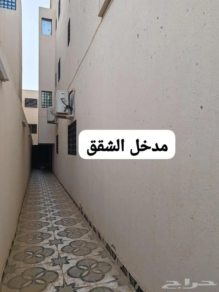 للبيع فيلا بشقتين (أ) حي ظهرة لبن بالرياض 1