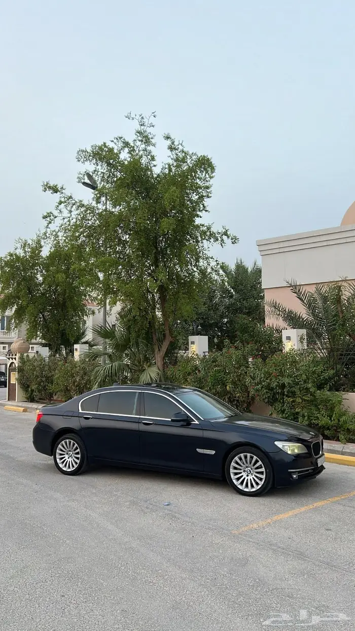 بي ام دبليو 2014 - 740Li 6