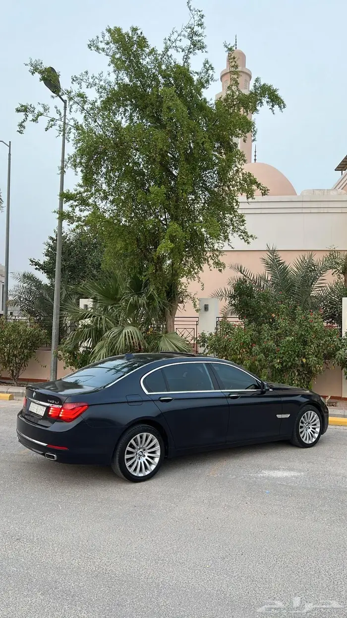 بي ام دبليو 2014 - 740Li 5