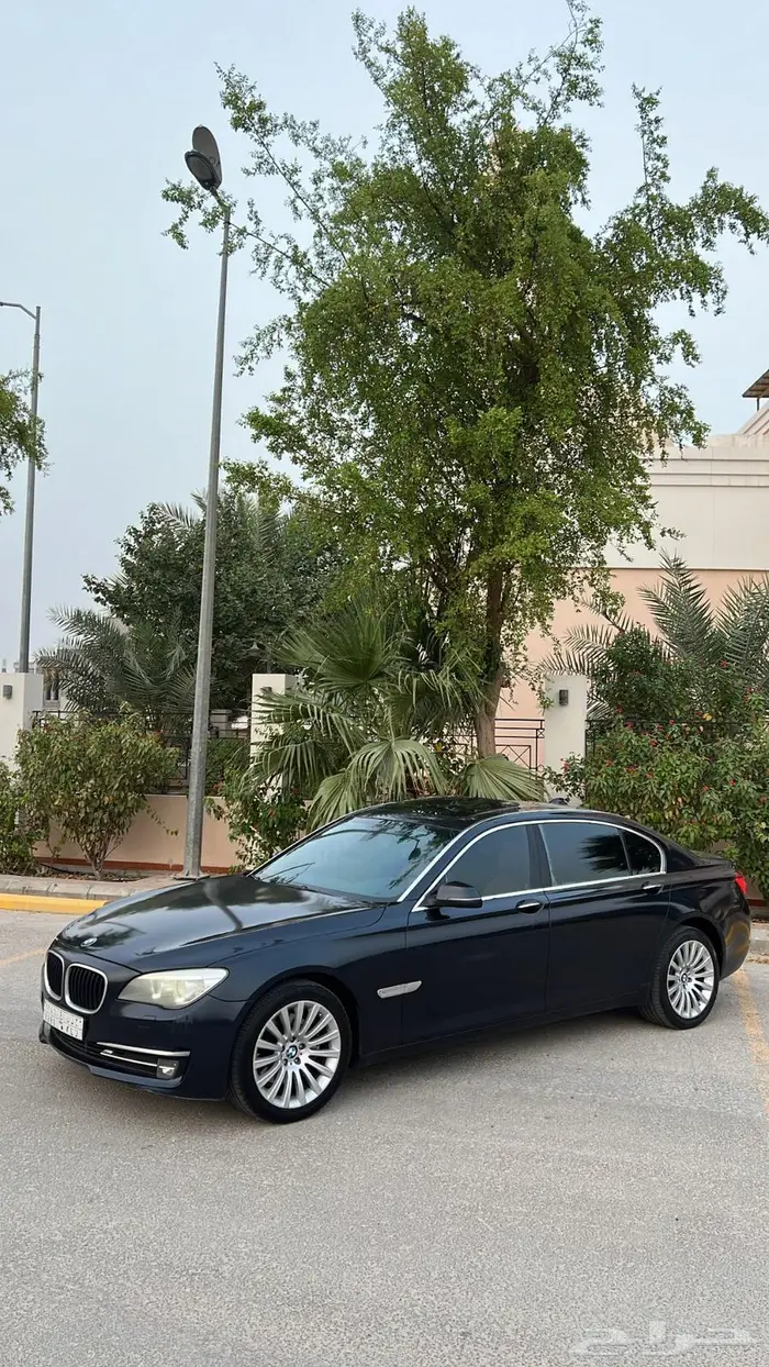 بي ام دبليو 2014 - 740Li 4