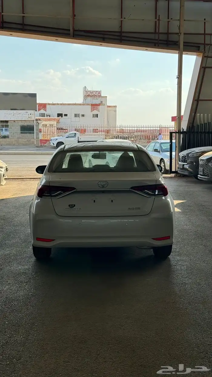 تويوتا كورولا مكينه 2.0 فئه استاندر 2