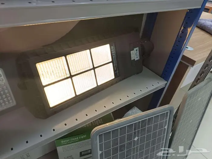 تصفيات كشافات انارة بالطاقة الشمسية بنصف السعر 3