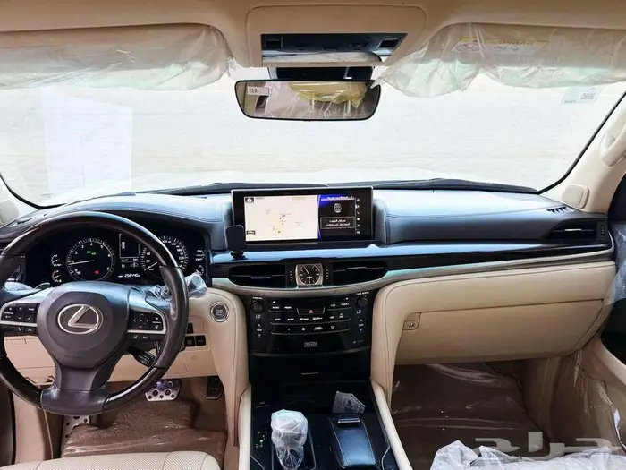 جيب لكزس 2017 LX570 فل كامل 12