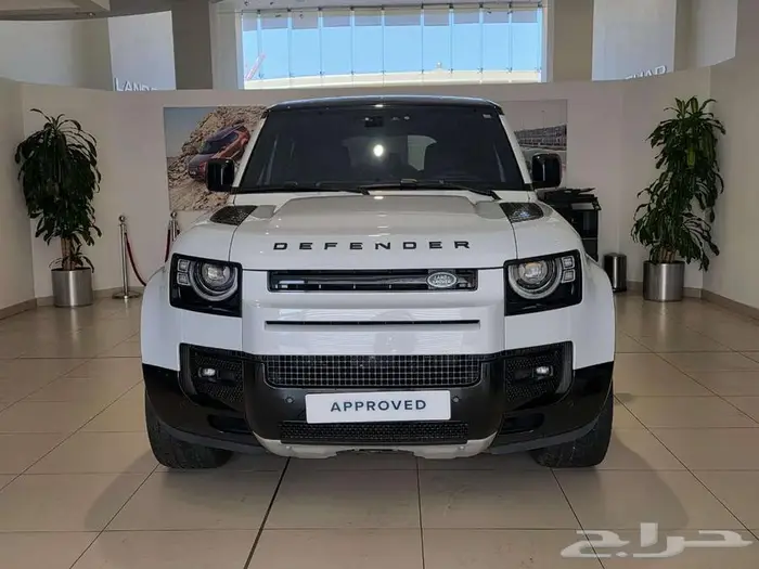 Land Rover Defender 110 XV8 525PS - 2023 1