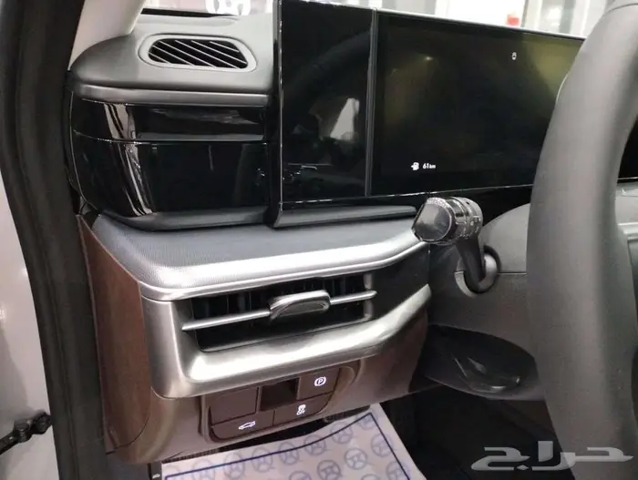 هيونداي ازيرا 2025 عروض مميزه وحصريه للكاش والاقساط 5