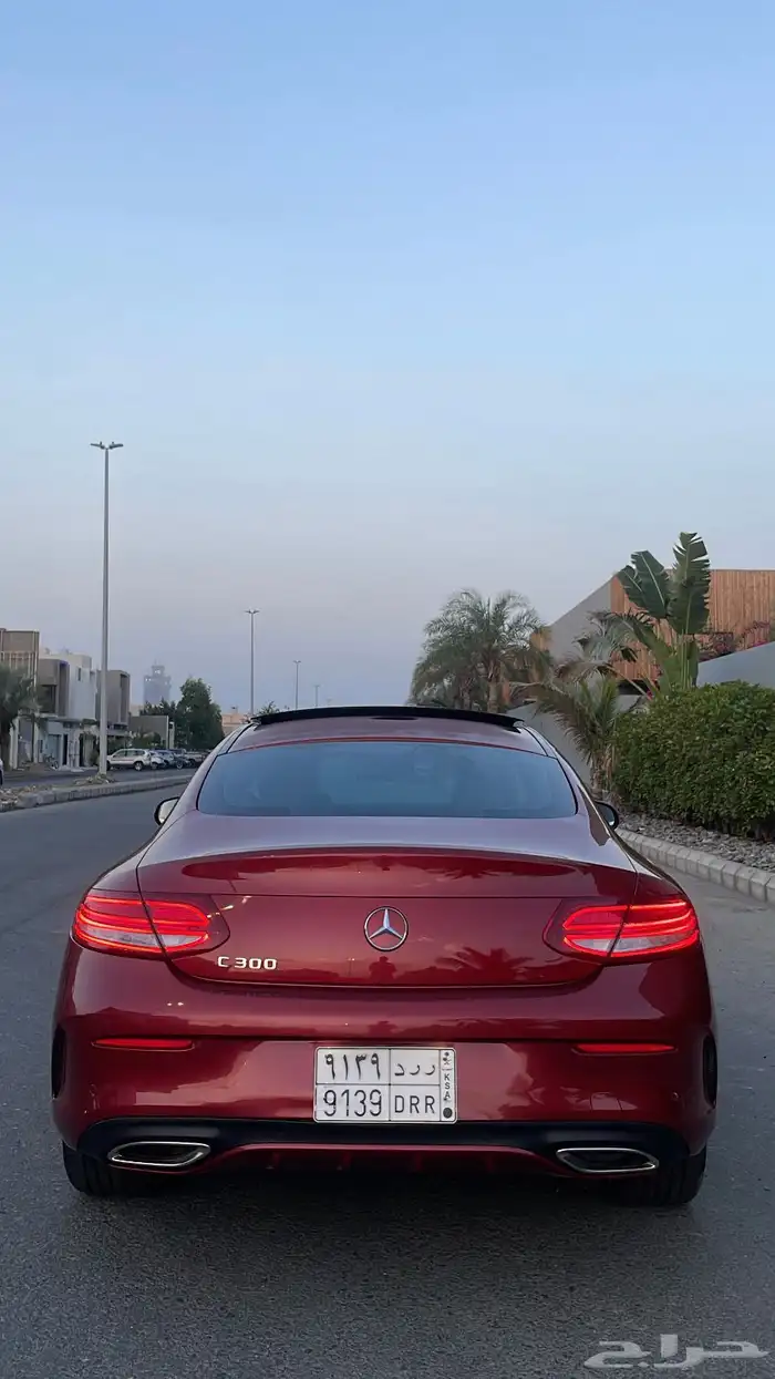 مرسيدس مخزن مواصفات خاصة ولوحة مميزة 13