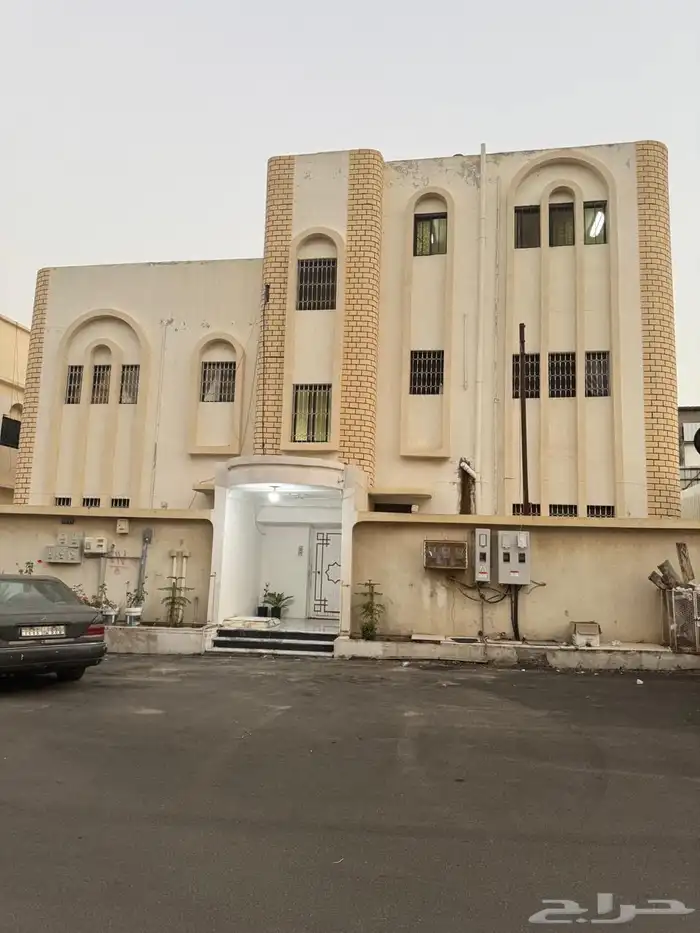 دور وشقتين و ملحق للبيع 0