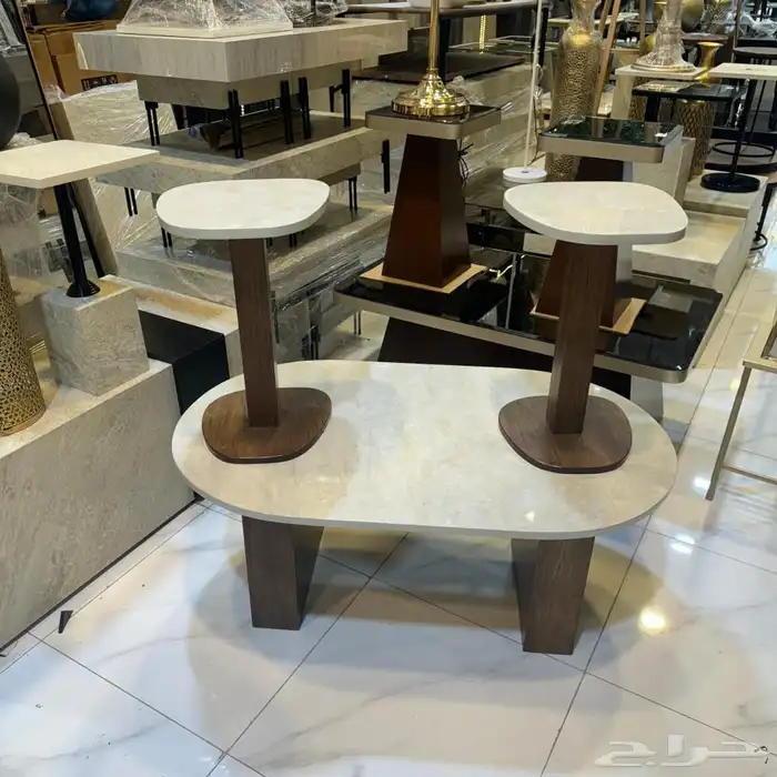 طاولات تفاحي 0