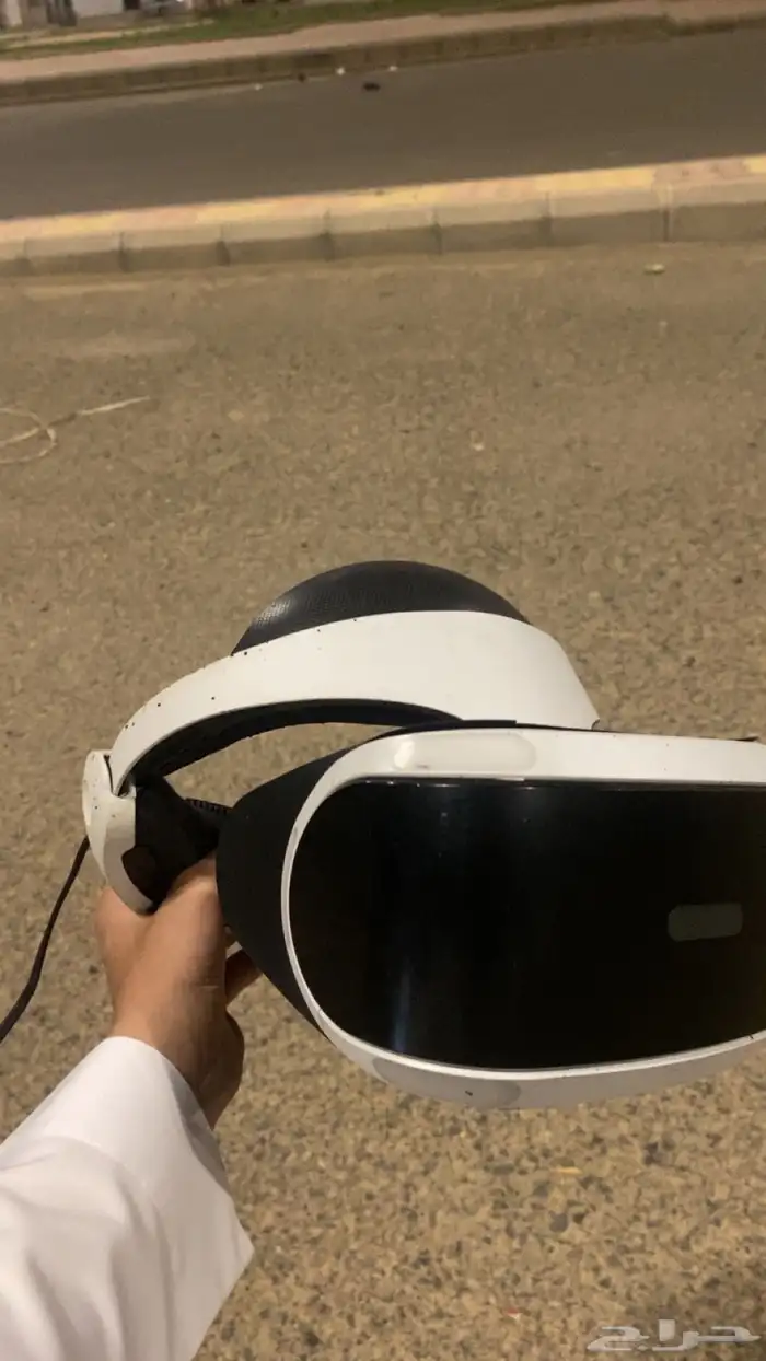 نضاره VR جديده وماهي مستخدمه الا مرتين وجديده وكاله 0